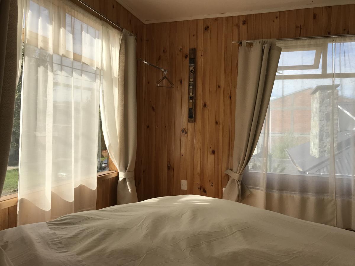 Hostal Los Pioneros Пуерто-Наталес Екстер'єр фото